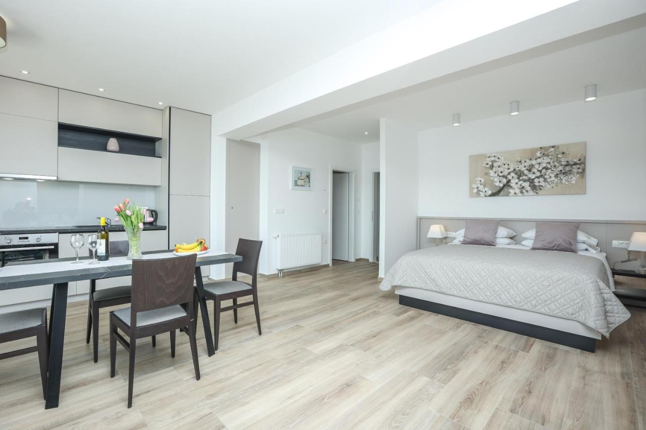 Apartments Melissa Vrsi Eksteriør bilde